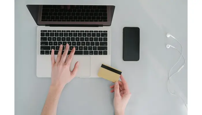 공과금 납부를 위한 신용카드 변경 정보 등록 방법에 대해 쉽게 알려 준다